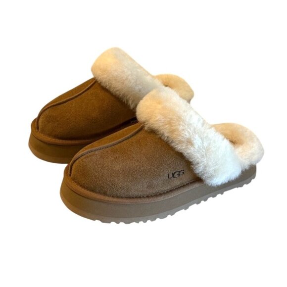 UGG Shoes - Ugg Women's Disquette Sheepskin Slipper Sand Suede Clog Mule Size 7